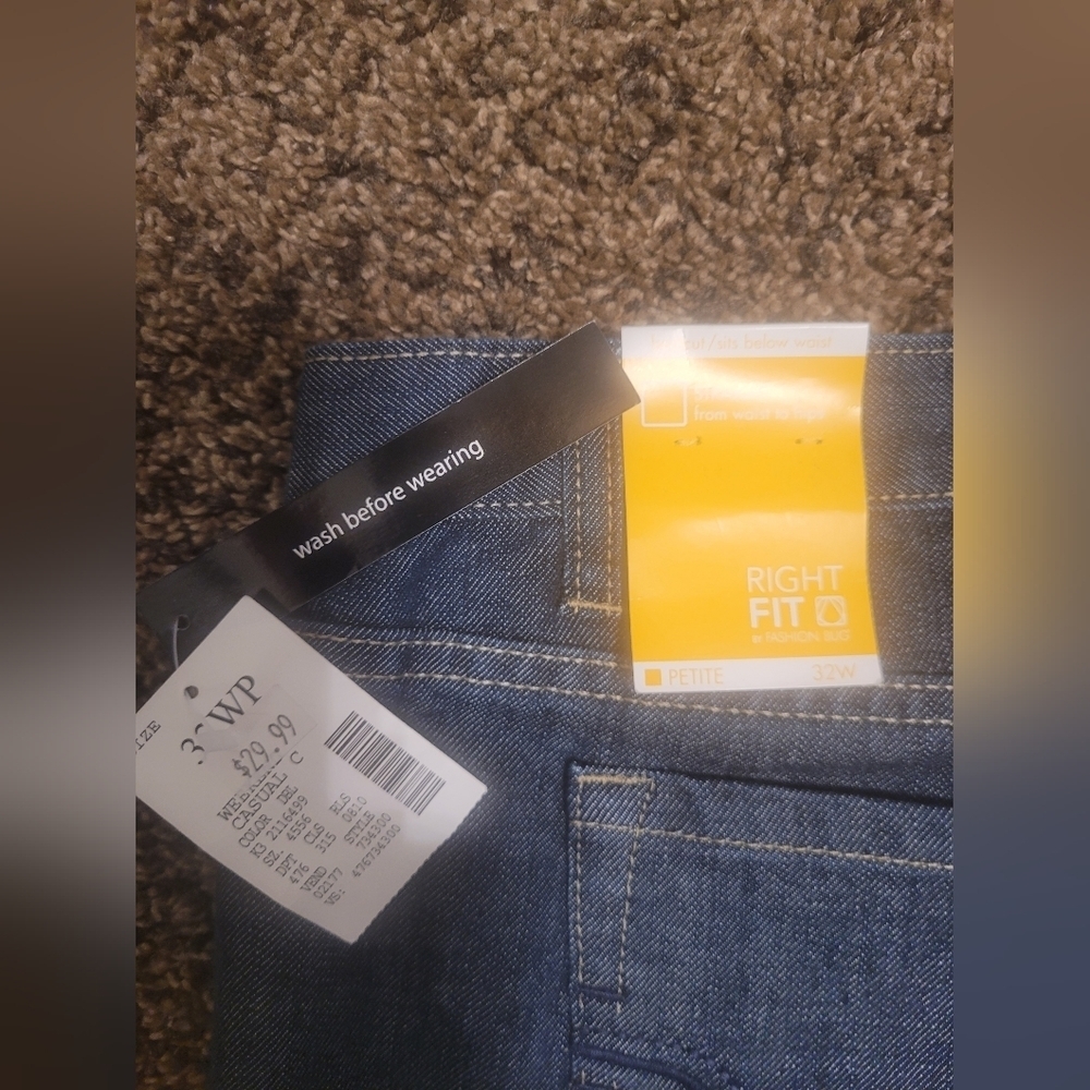 Fashion Bug Jeans Plus Sz 32W Petite NWT - Picture 3 of 3